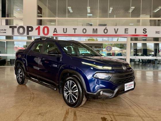 FIAT TORO 2.0 16V TURBO DIESEL ULTRA 4WD AT9 FIAT TORO 2.0 16V TURBO DIESEL ULTRA 4WD AT9